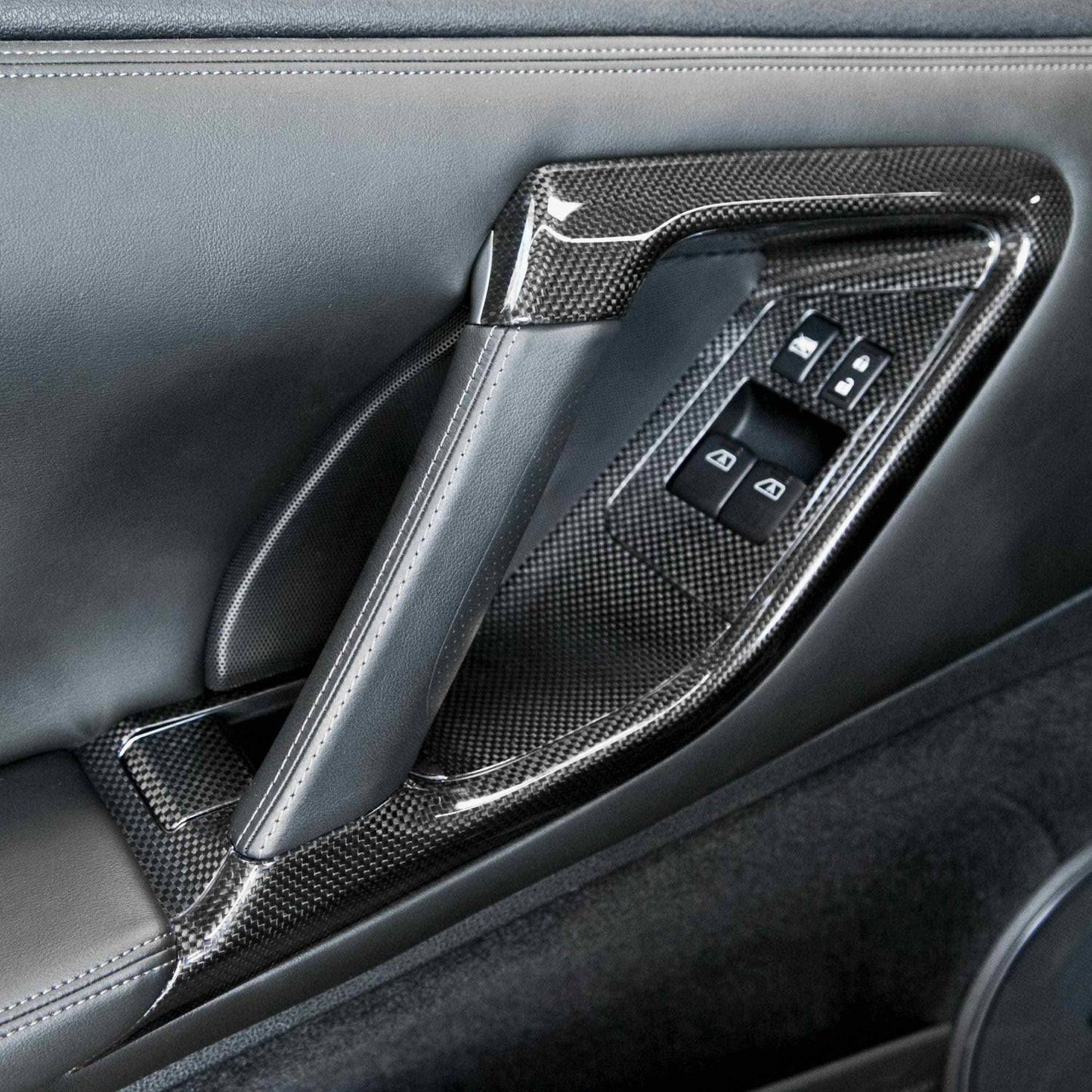 Seibon 09-14 Nissan GTR Carbon Fiber Door Trim Set (12 PCS) CFI0910NSGTR-C