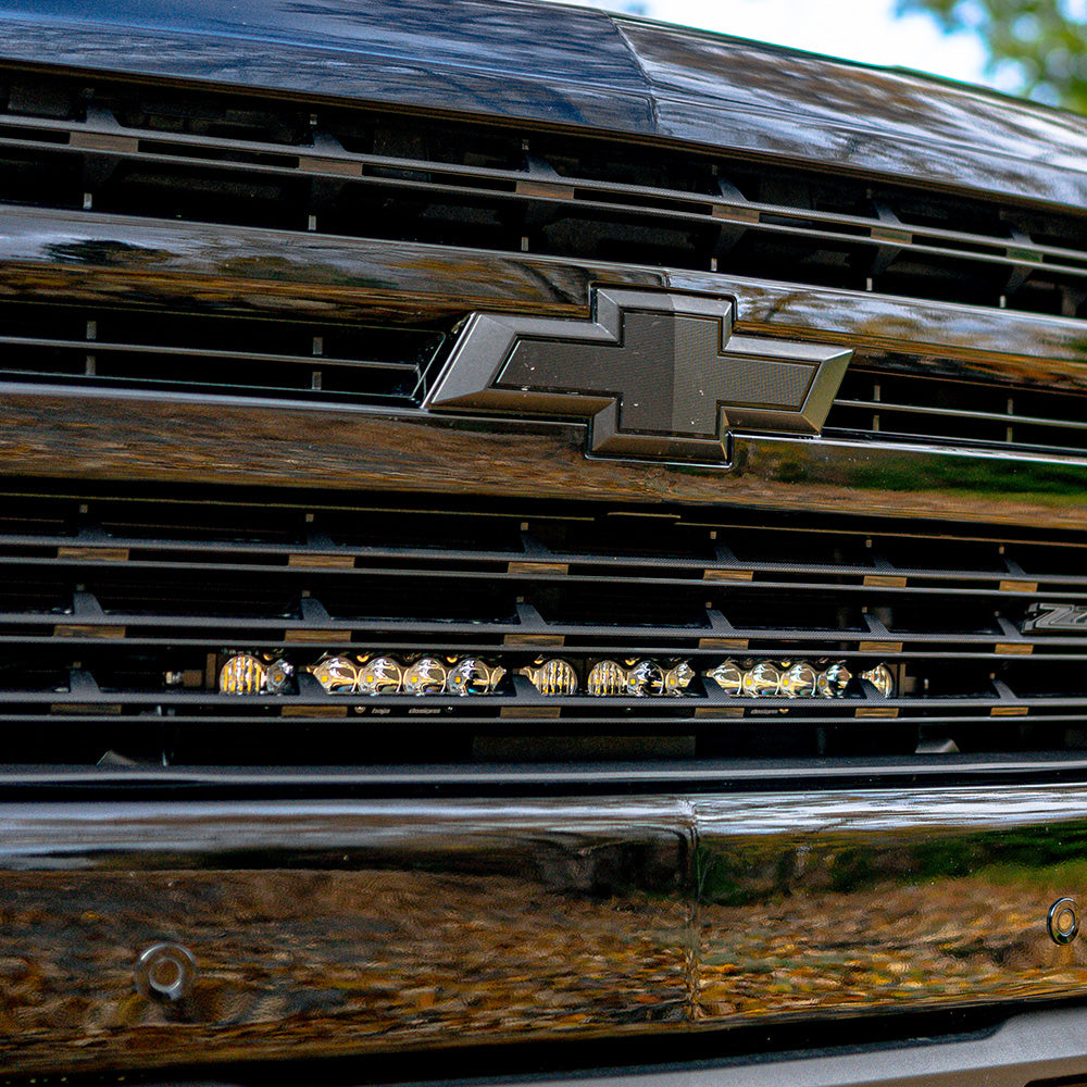 S8 20 Inch Grille Light Bar Kit