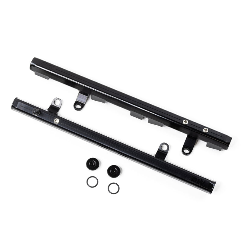 DeatschWerks 97-04 Chevrolet Corvette Z06 Coyote 5.0 LS1 / LS6 Fuel Rails 7-200