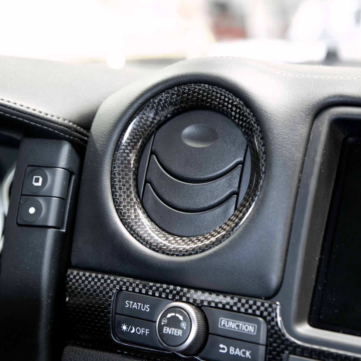 Seibon 09-14 Nissan GTR Carbon Fiber Interior Center Control Trim (6 pcs) CFI0910NSGTR-D