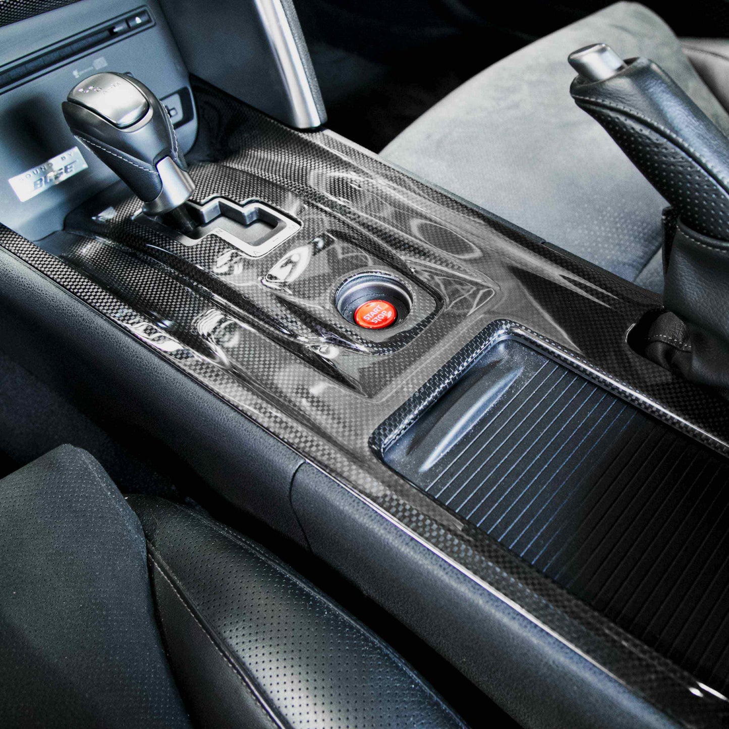 Seibon 09-14 Nissan GTR Carbon Fiber Center Shifter Bezel CFI0910NSGTR-F