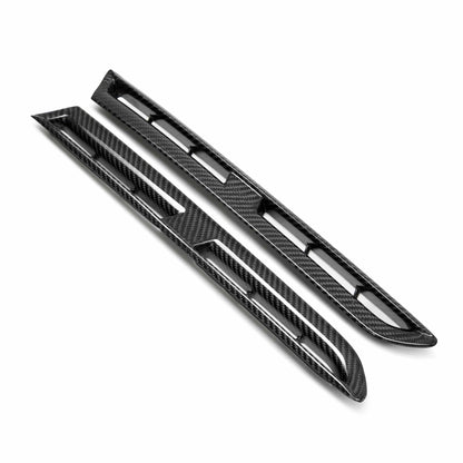 Seibon 09-10 Nissan GTR R35 Carbon Fiber Fender Ducts (Pair) FD0910NSGTR