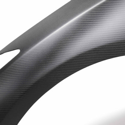Seibon 09-10 Nissan GT-R R35 OEM Dry Carbon Fiber Fenders FF0910NSGTR-OE-DRY