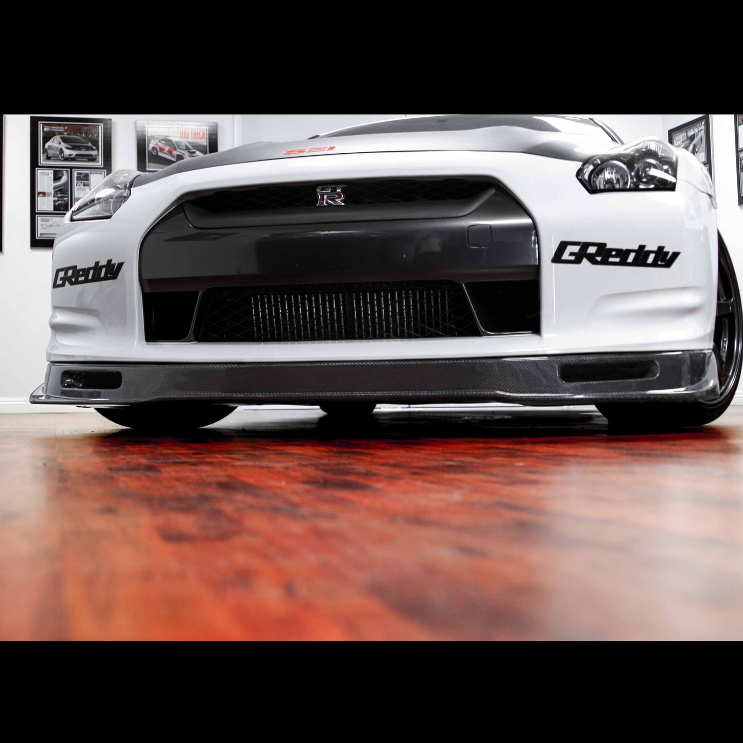 Seibon 09-10 Nissan GTR R35 VS Style Carbon Fiber Front Lip FL0910NSGTR-VS