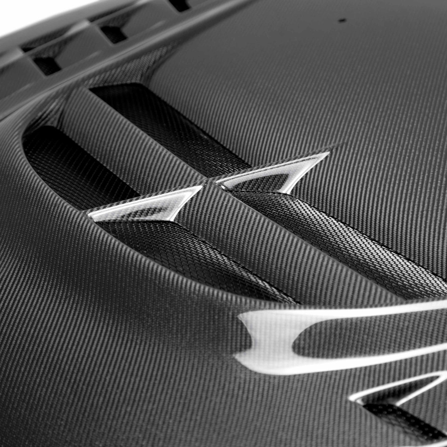 Seibon 03-07 Mitsubishi Evo 8 & 9 CW II Carbon Fiber Hood HD0305MITEVO8-CWII