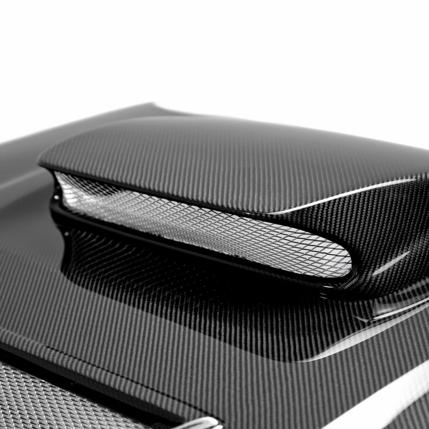 Seibon 04-05 Subaru WRX/STi RC Carbon Fiber Hood HD0405SBIMP-RC