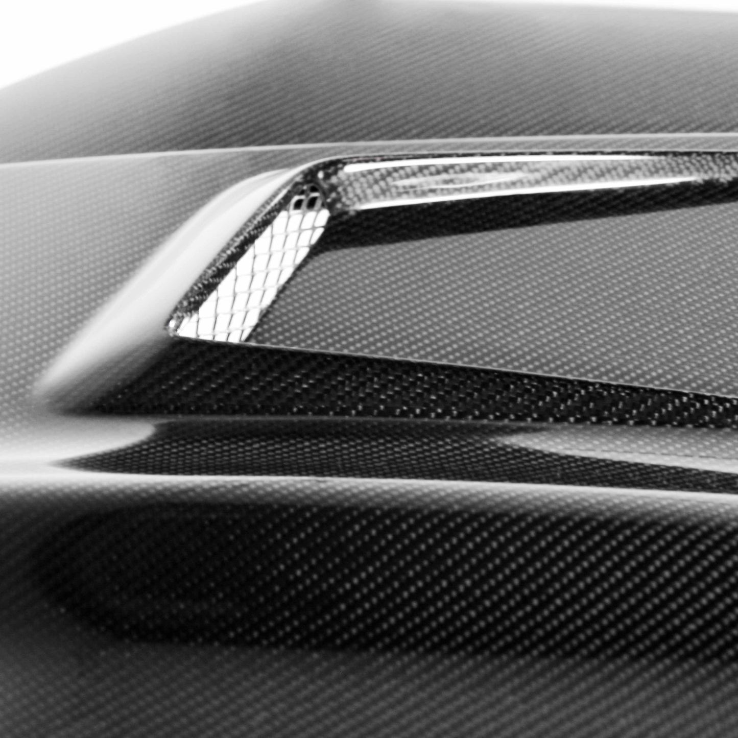 Seibon 07-10 Mercedes Benz C-Class (AMG 63 ONLY) GT-Style Carbon Fiber Hood HD0709MBC63-GT