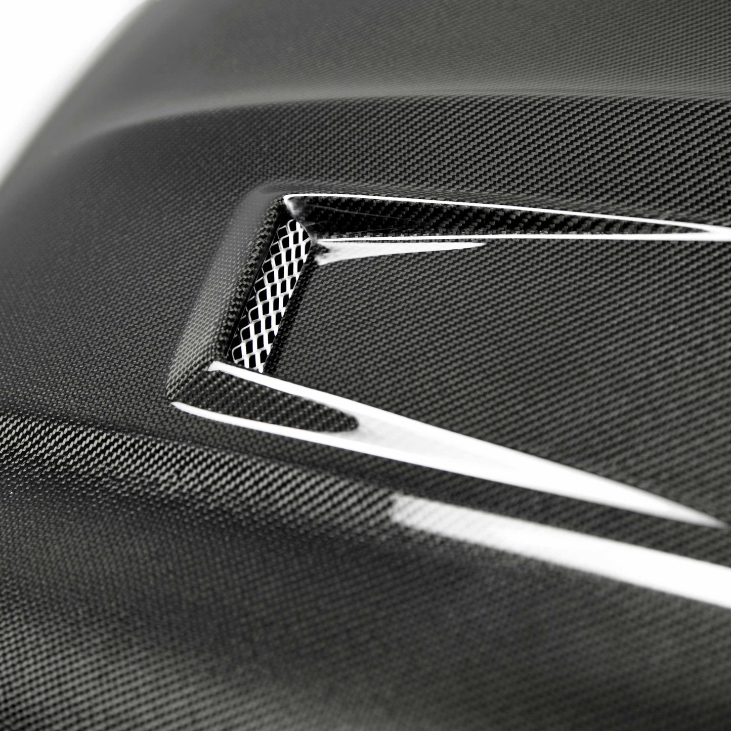Seibon 12-14 Mercedes Benz C63 GT-Style Carbon Fiber Hood HD1112MBC63-GT