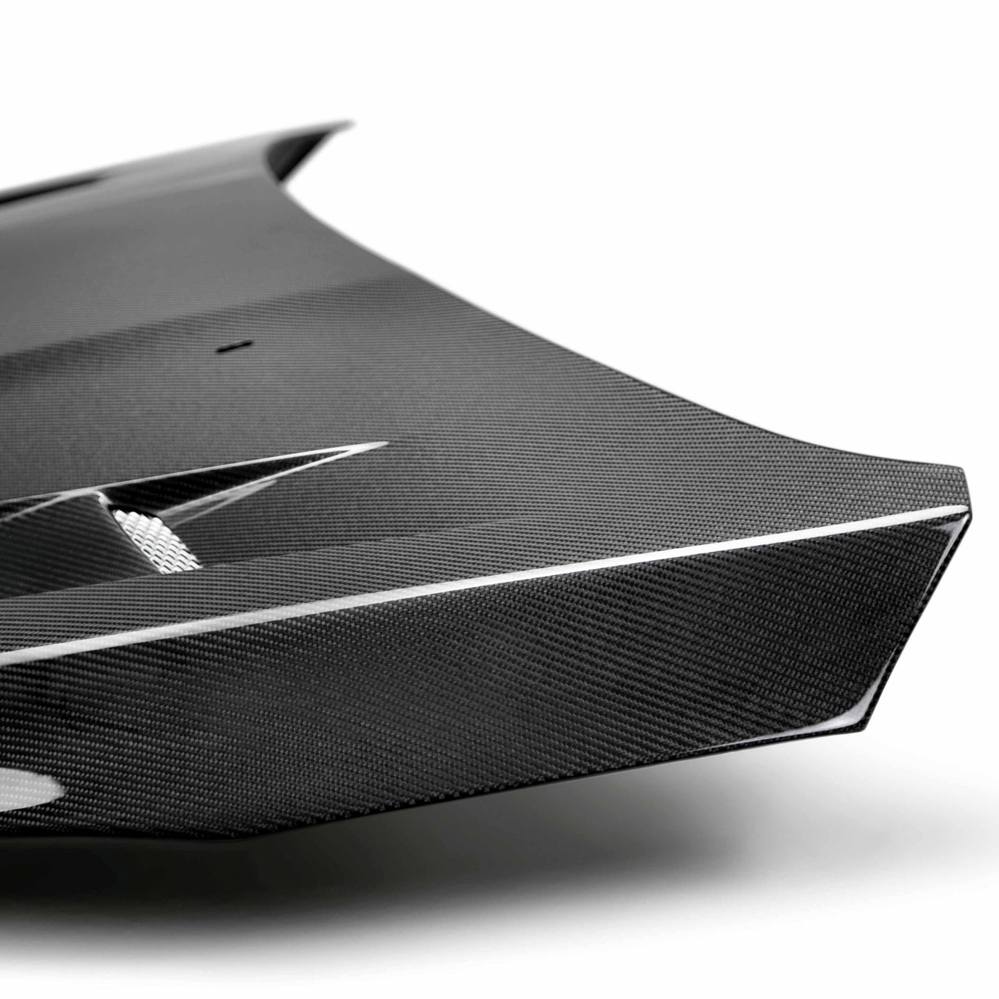 Seibon 15-17 Ford Focus TV-Style Carbon Fiber Hood HD16FDFO-TV