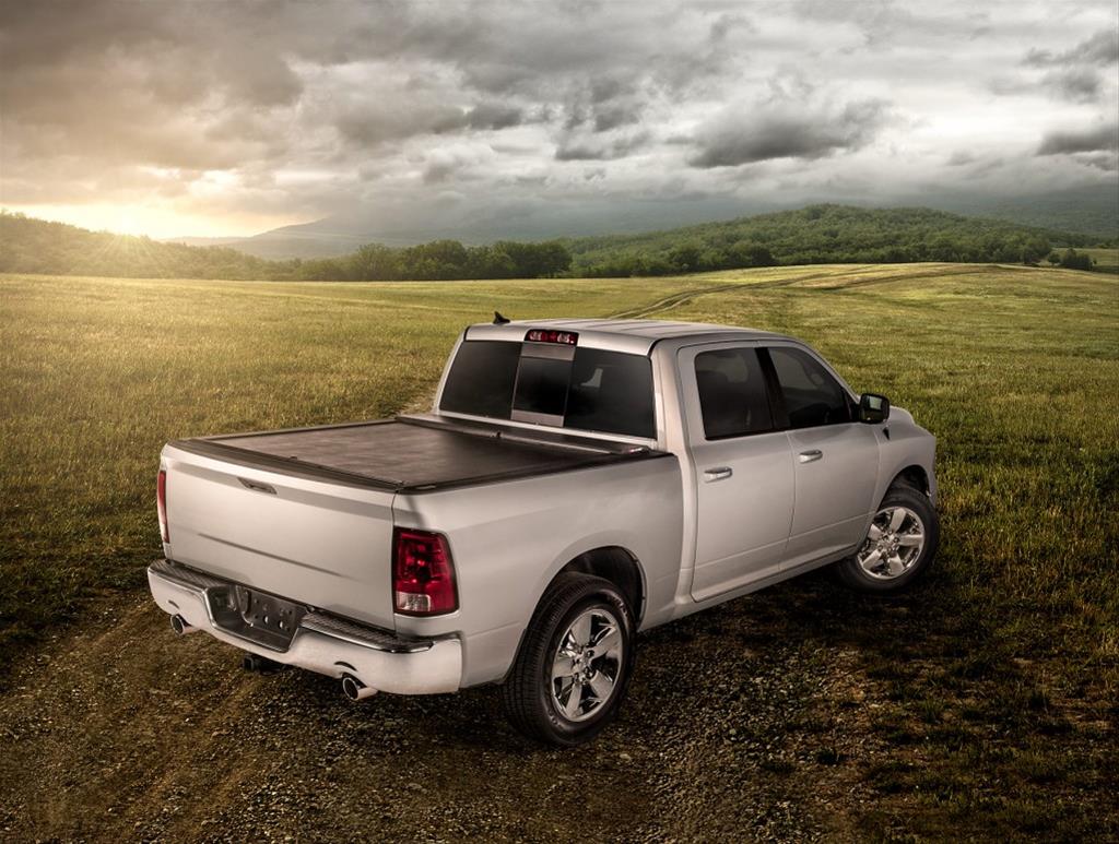 Roll-N-Lock M-Series Hybrid Retractable Tonneau Covers LG570M